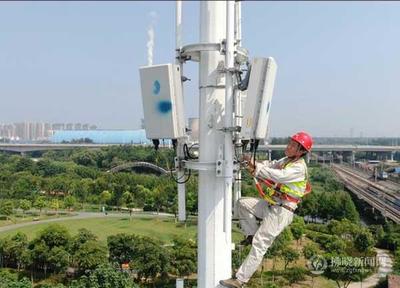 無懼夏日炎熱，以汗水“衛”護通信服務——記通訊設備修理人員的堅守與奉獻